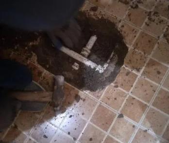 全南卫生间漏水维修公司为您分享下卫生间渗水如何处理及注意事项